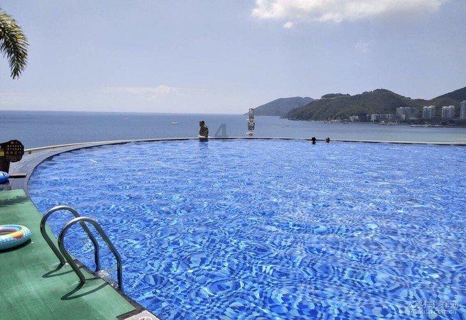 大山羔羊逃生